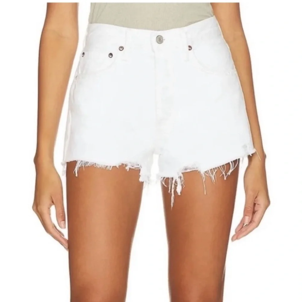 AGOLDE Parker white Jean shorts distressed size 26 - Picture 1 of 7